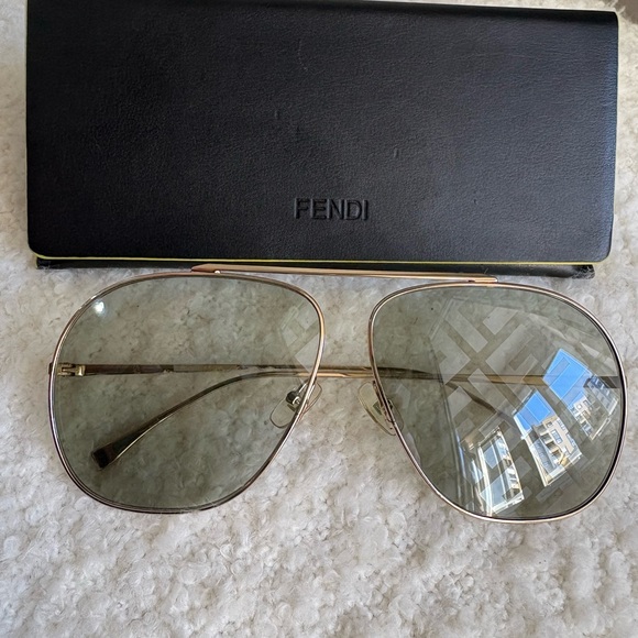 FENDI🔥100% Authentic Fendi FF Logo All Over -Aviator Gold/Green -Clear/Unisex🔥